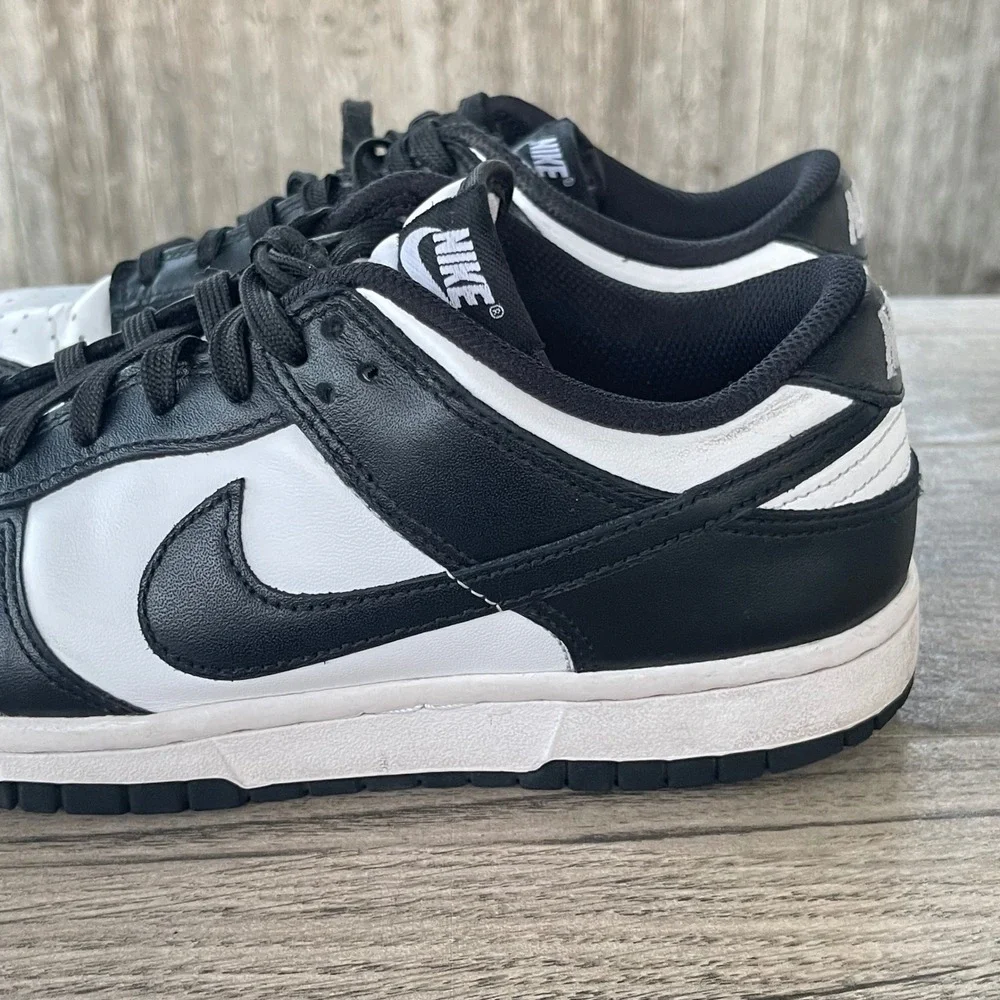 Nike‎ Dunk Low Panda Shoes Women Size 8.5 Black White Sneakers DD1503-101 Retro